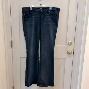 Paige Skyline Boot Jeans. Size 34. EUC.